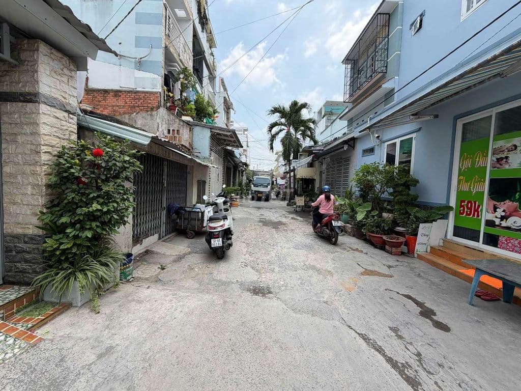 nhà bề ngang hiếm 5.8m mặt tiền đường số phường 4 Q8 - Ảnh 3