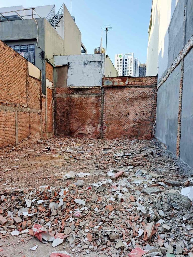 BÁN ĐẤT TRỐNG TIỆN XDTD NGAY TÔ HIỆU HÒA BÌNH - 61M2 (4/4.2x15) - Ảnh 3