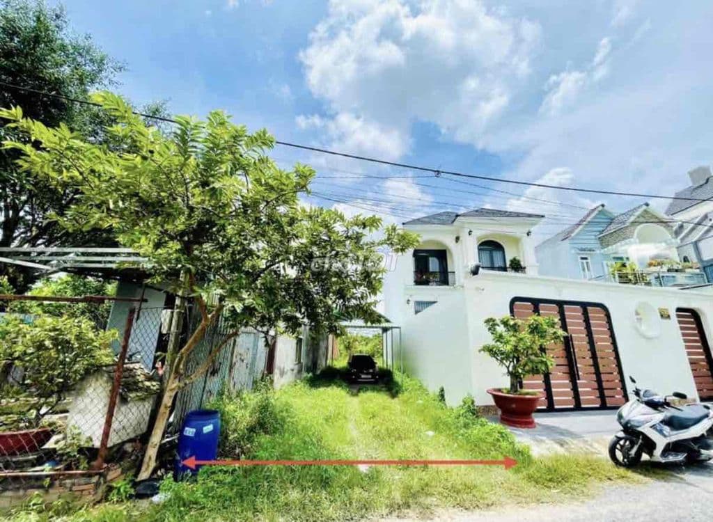 Lô đất ngộp đã có sổ hồng riêng, 135m2 Đ.Nguyễn Văn Ni đã lên thổ cư