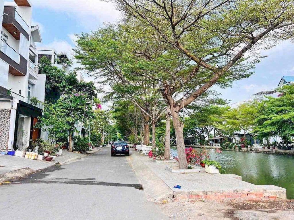 SIÊU PHẨM NHÀ PHỐ CÓ THANG MÁY PHÚ MỸ QUẬN 7 DT 5X18M GIÁ 16 TỶ 890 TR - Ảnh 2