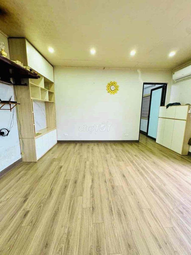 NHỈNH 1 TỶ NGÕ THÔNG - Ô TÔ ĐỖ CỬA- VÀO NHÀ- 40m, 2 tầng 3 NGỦ - Ảnh 3