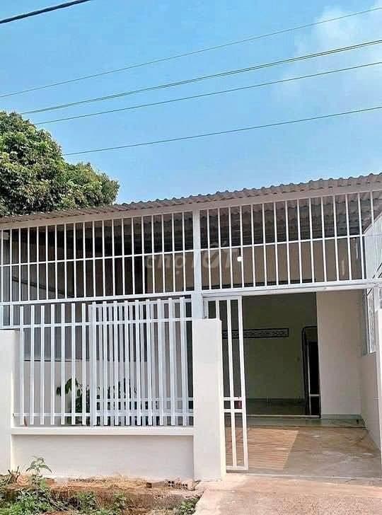 Cần tiền ! Bán căn nhà cấp 4 ở gần cầu vượt Củ Chi 117m2 SHR giá 810tr