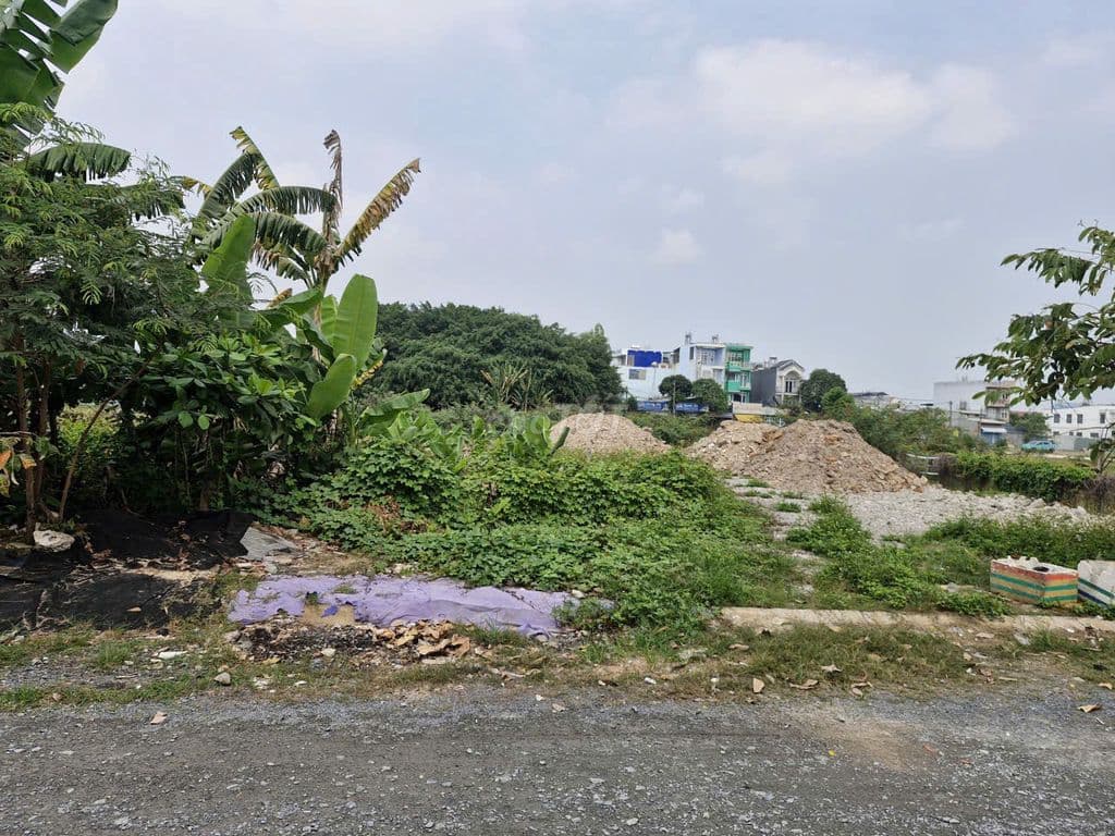 Bán lô đất mặt tiền -gần Tô ký-Rộng 4-đường lớn-chỉ hơn 4 tỷ - Ảnh 2