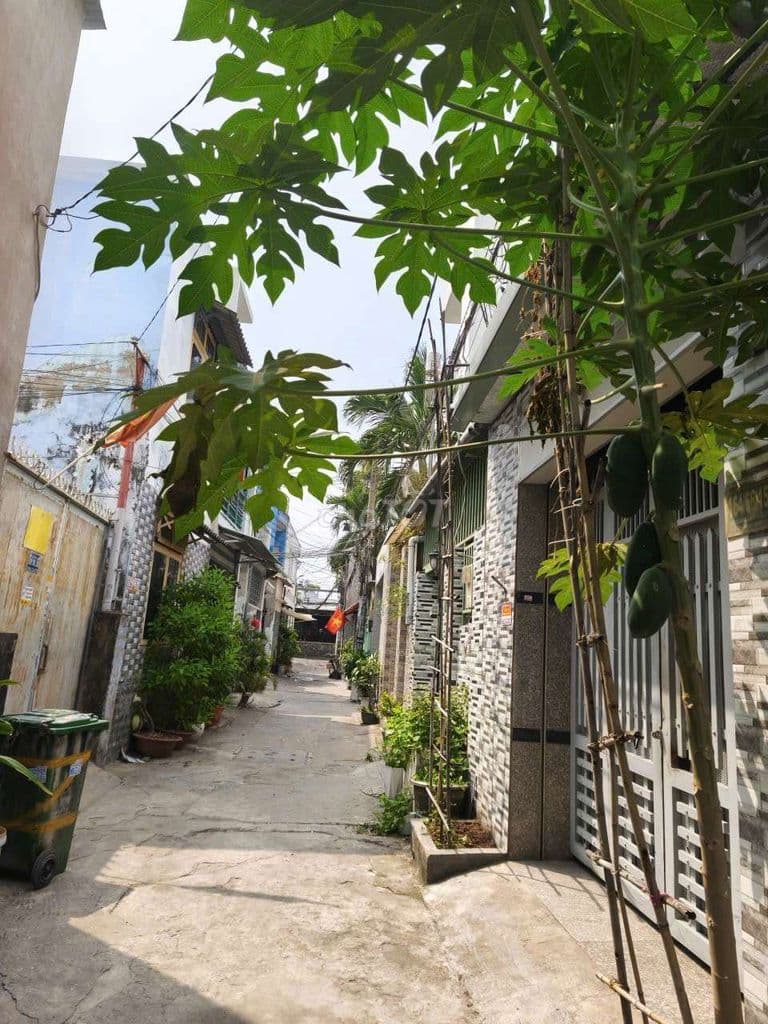 BÁN NHÀ ĐẸP BÙI QUANG LÀ GÒ VẤP DT:5.5M×12 M -2 TÂNG CHỈ 5.350.T