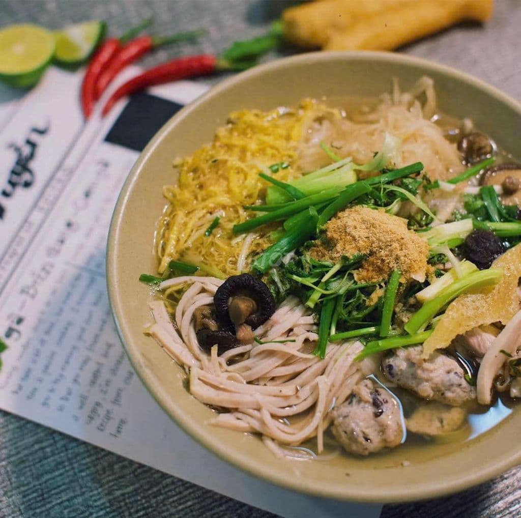 Sang nhượng quán Phở gà Bún thang lâu năm tại mặt phố Đào Tấn Hà Nội - Ảnh 2