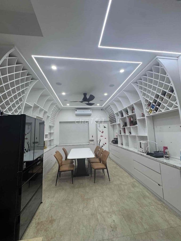 cực hiếm, mặt tiền Khu Tên Lửa mà chỉ hơn 9 tủ - Ảnh 2