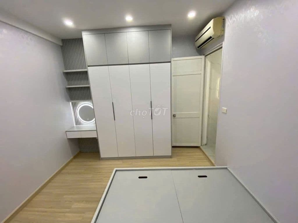 76M2-7,3 TỶ- 3PN -VỊ TRÍ VÀNG- NAM TRUNG YÊN – VIEW ĐẸP - Ảnh 3