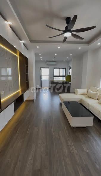 Căn hộ chung cư Khương Đình, Thanh Xuân 73m2, 2PN, view hồ