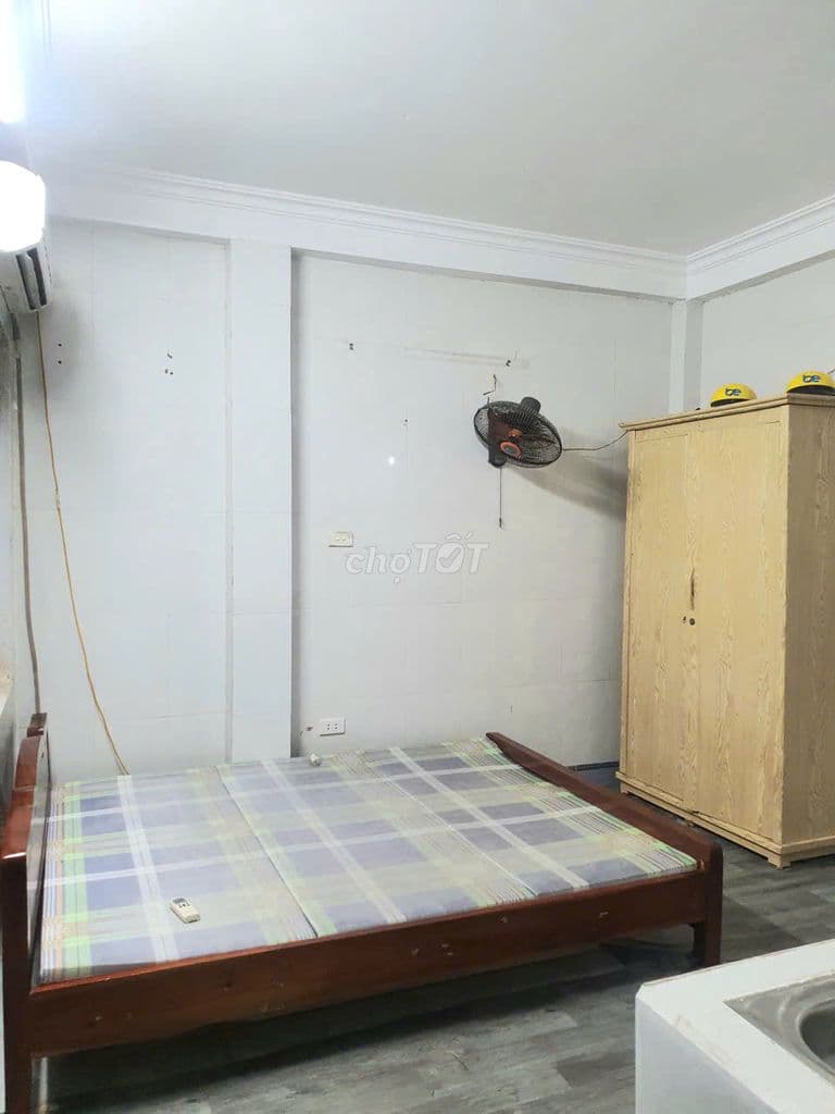 NHÀ 100M2, 5,5 TẦNG, 17 PHÒNG CHO THUÊ - Ảnh 2