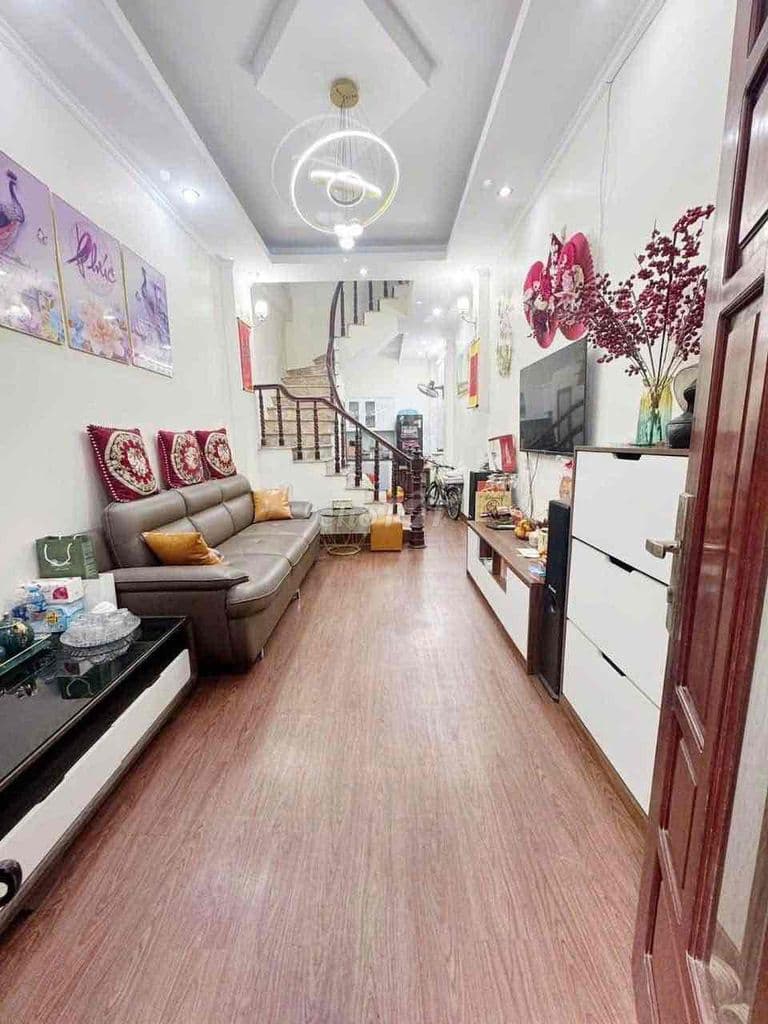 LĨNH NAM – NGÕ THÔNG, NHÀ ĐẸP, GIA CHỦ PHÁT TÀI