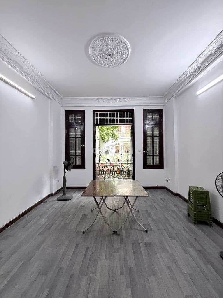 CC BÁN NHÀ MẶT PHỐ 22 VÕ VĂN DŨNG HOÀNG CẦU ĐỐNG ĐA 9 TẦNG , THANG MÁY