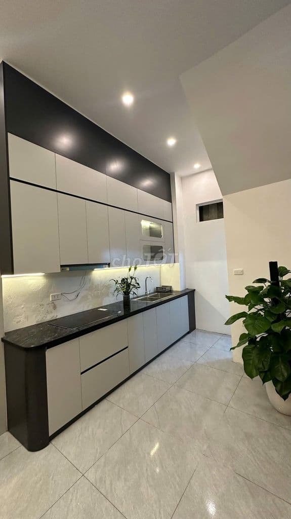 Võng Thị Tây Hồ Sẵn ở Sổ đỏ riêng 28mx4.5 tẫng3 ngủ Chỉ 7 tỷ hơn. - Ảnh 2