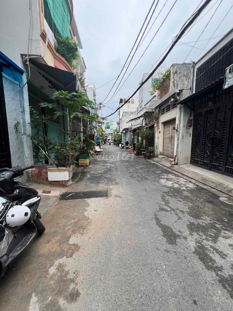 LÊ NGÃ GIÁP SÁT TÂN BÌNH, QUẬN 10, QUẬN 11 - HẺM XE HƠI TRÁNH NHAU - N