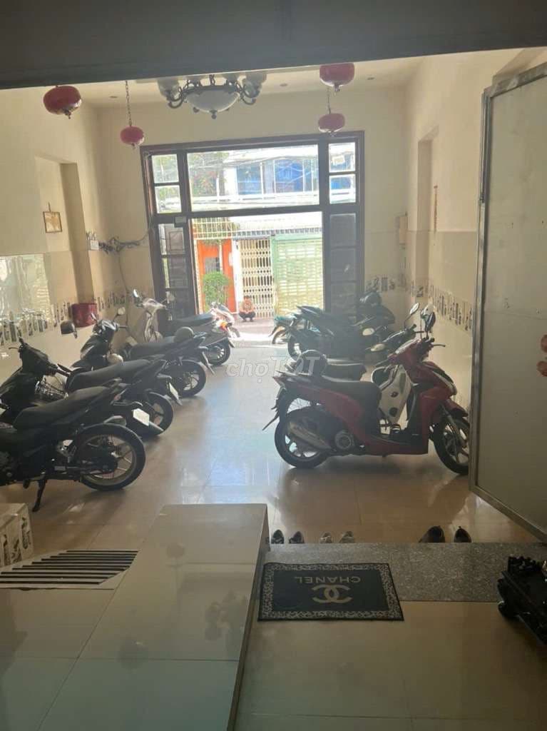 CHDV : 160M2 ,Có 19 phòng khép kín , Lạc Long Quân P 11, TB Giá 18.9Tỷ - Ảnh 2