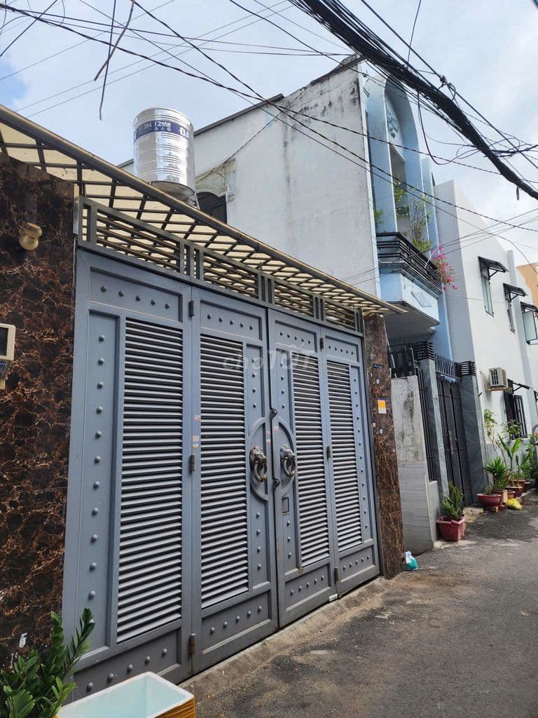 BÁN LÔ ĐẤT NGUYỄN VAN KHỐI DT 4,6 X 15 đường 7M