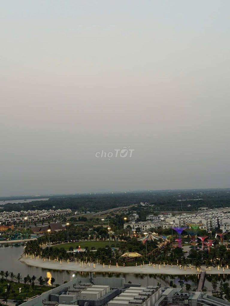 GH 2pn, view vành đai 3.65 tỷ và view Vincom 4.23 tỷ, bạn chọn gì - Ảnh 2