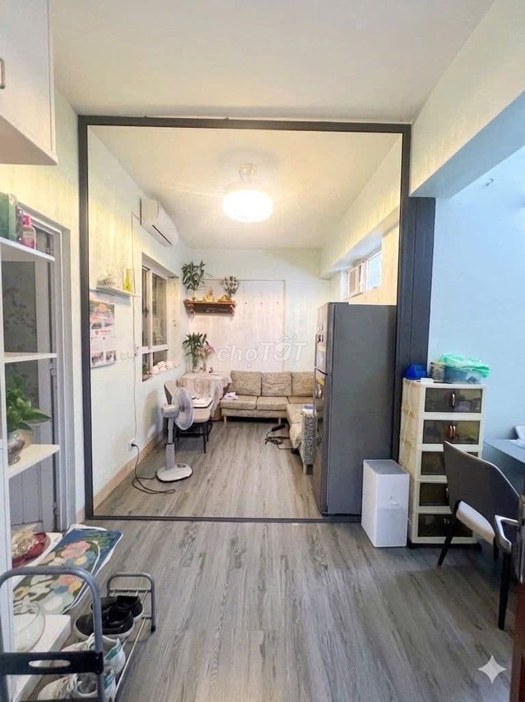 Bán căn hộ 2PN Thành phố Giao Lưu, 60m2, Sổ Đỏ