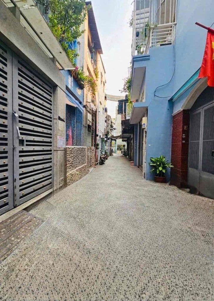 NHÀ SÁT CHỢ TÂN BÌNH - LẠC LONG QUÂN - NGANG 4,3M - 60M² - 7.45 TỶ - Ảnh 2