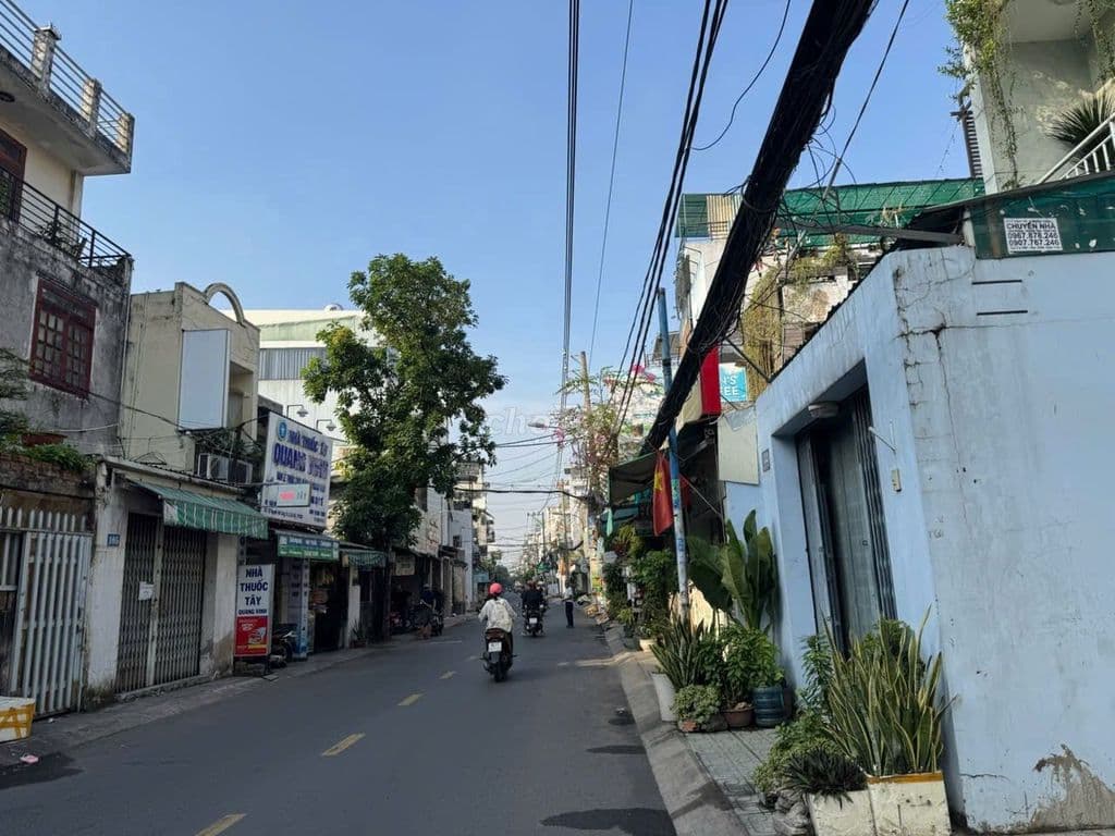 Bán nhà Gò Vấp, hẻm xe hơi Nguyễn Văn Công gần Phạm Văn Đồng, 58M2