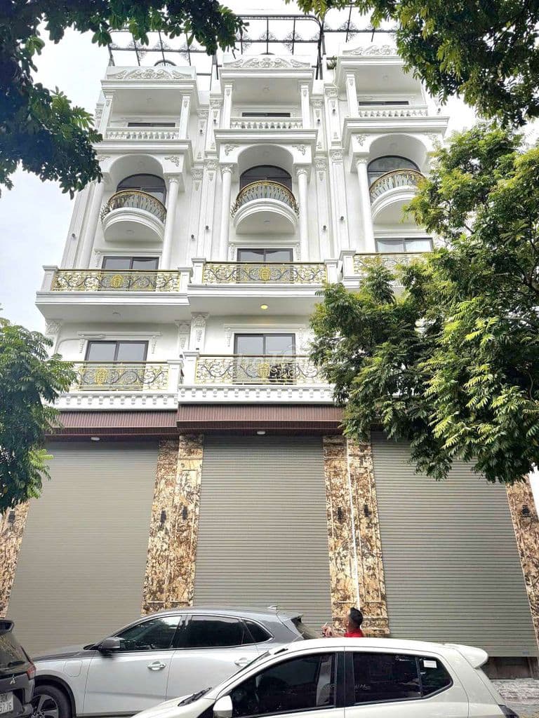 Bán nhà Sài Đồng 50m² ngõ ô tô thông 6 tầng thang máy giá đầu tư