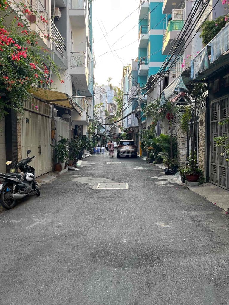 Siêu hiếm, 40m2, hẻm xe hơi , chỉ nhỉnh 6 tỷ