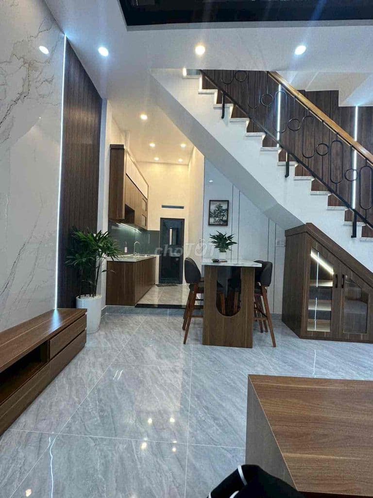 bán nhà mới 100% vào ở ngay đường Bà Hom phường Phú Lâm
