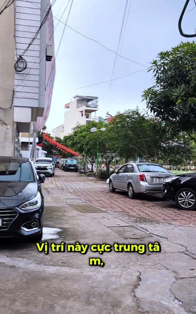 140m sẵn kho cho thuê - nở hậu - ô tô thông - trung tâm tiện ích