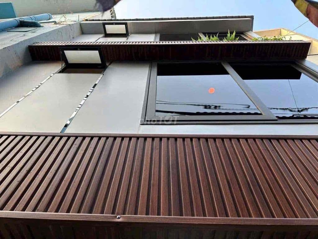 MẶT TIỀN THỤT KINH DOANH - 3 TẦNG - NGAY CẦU THỊ NGHÈ VÀI BƯỚC QUA Q1