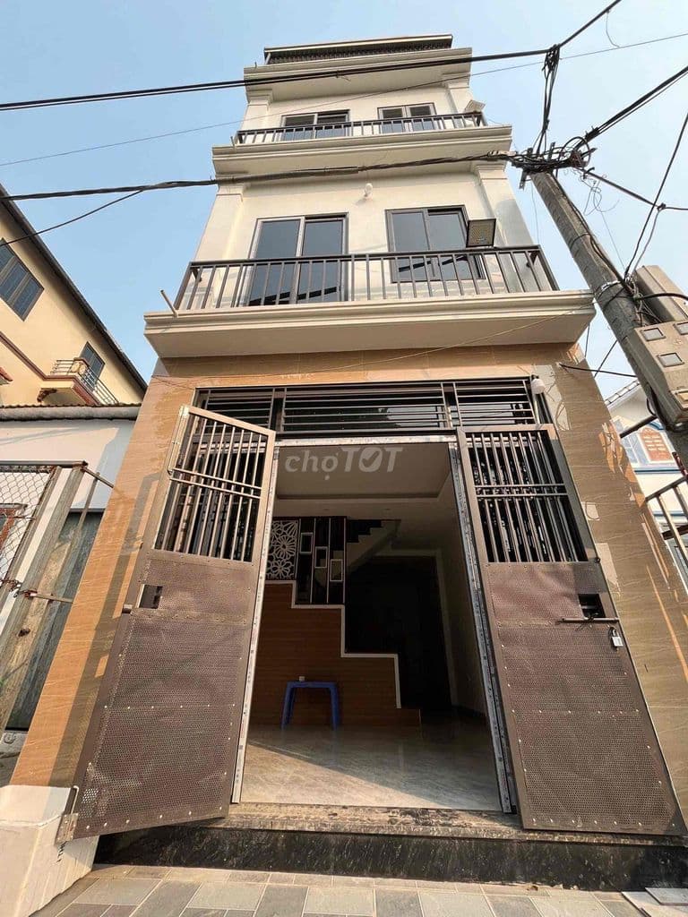 BÁN NHÀ THỤY HƯƠNG, CHƯƠNG MỸ - 40M2 - Ô TÔ ĐỖ CỬA - GIÁ 2,9 TỶ