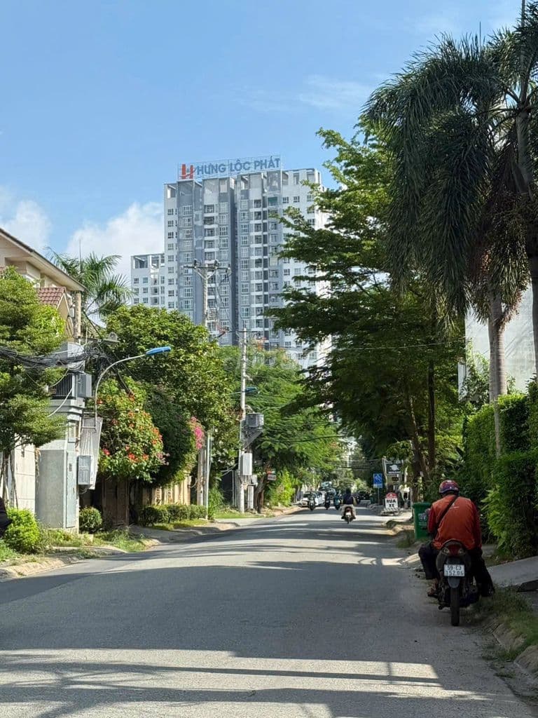 Bán đất sổ đỏ Làng Đại Học ABC Phước Kiển ,DT: 5x25. hg Nam .80tr/m2 - Ảnh 3