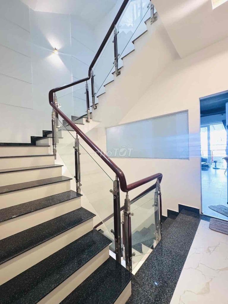 GẤP! 🔥 NHÀ 4 TẦNG 4.5*22 PHẠM VĂN CHIÊU HẺM XE TẢI - Ảnh 2