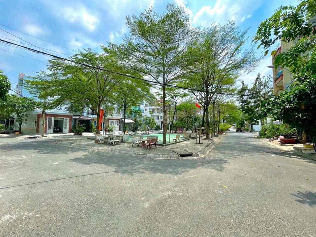 Bán Đất Đối Diện Công Viên Sau Lưng Gigamall