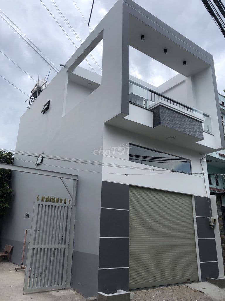NHÀ ĐƯỜNG NGUYỄN VĂN QUÁ, GẦN CHỢ CẦU, 5x13m, HẺM THÔNG XE HƠI