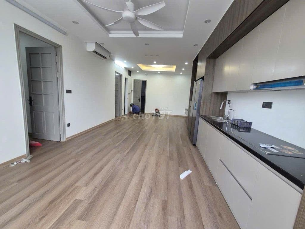 CĂN HỘ 2PN ĐẸP - GẦN VINCOM NGUYỄN CHÍ THANH - VỀ Ở NGAY - Ảnh 2