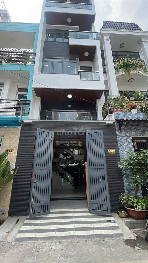 Bán nhà đường Thạnh Lộc 29 (4x17)m 1 trệt 3 lầu mới full nội thất