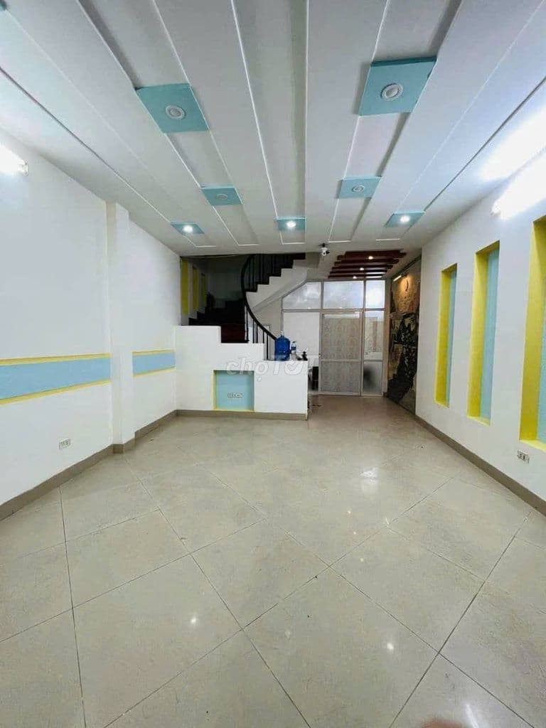 bán nhà 6 tầng Hoàng Quốc Việt 25.5 tỷ - Ảnh 2