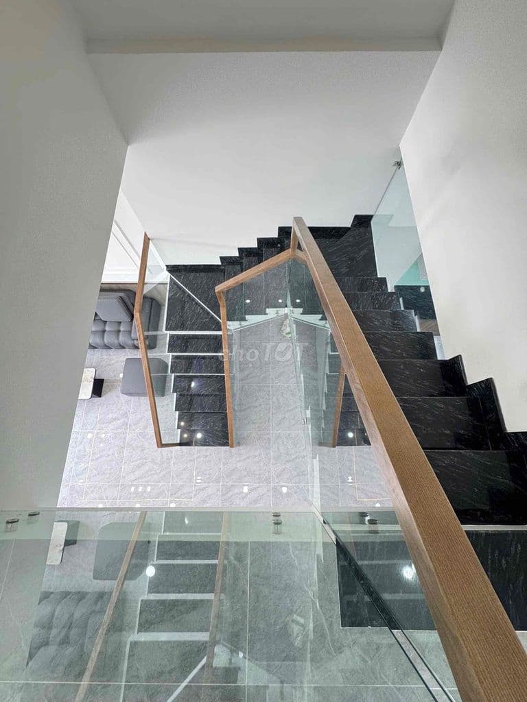 Cần bán gấp nhà - Ảnh 2