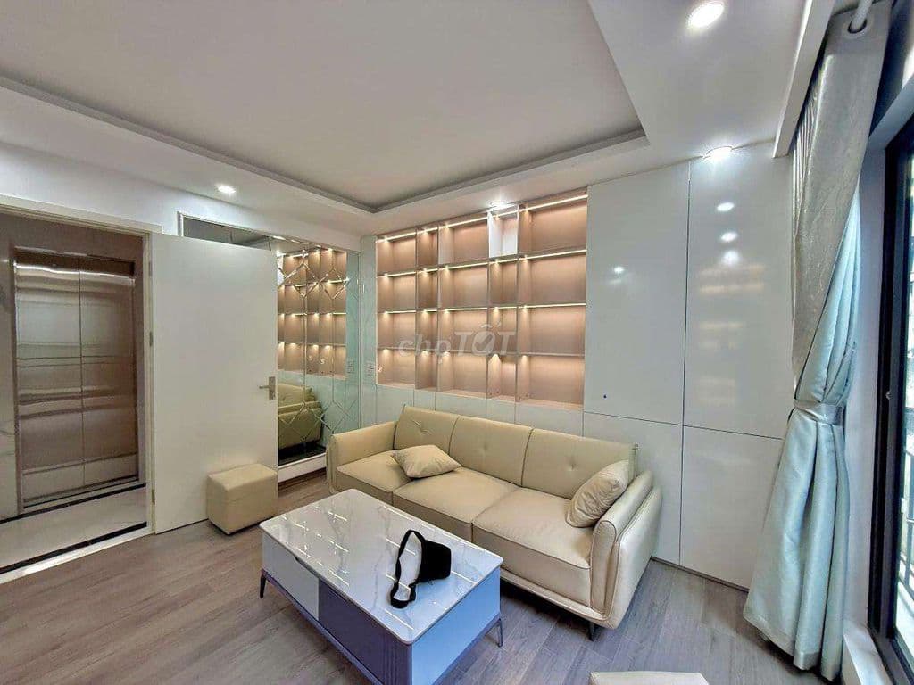 Nhà đẹp Đội Cấn, ngõ thông, xây mới, thang máy, full đồ, ở luôn - Ảnh 2