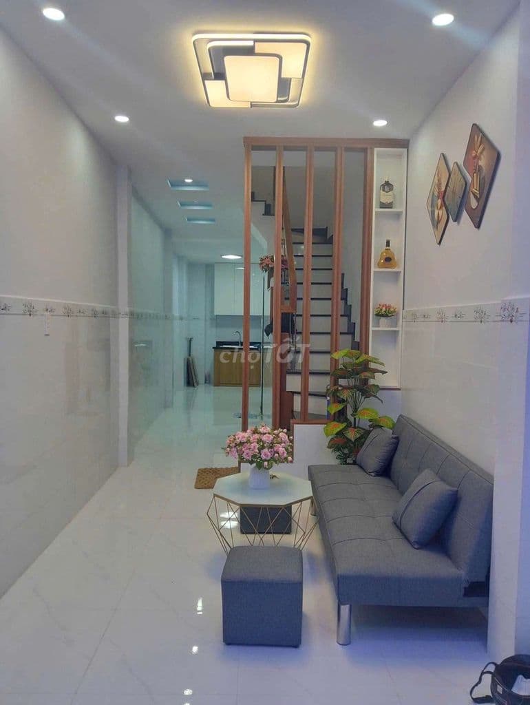 BÁN 🏡 CMT8 – QUẬN 3 –34M² - MÀ CHƯA ĐẾN 4 TỶ NHÀ MỚI VÀO Ở NGAY.