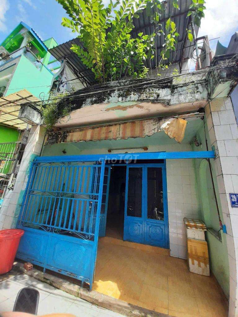 CHỈ 4,2 TỈ NHÀ 2 TẦNG ,DT 73 M2,GẦN ĐẠI HỌC TÀI CHÍNH LÃ XUÂN OAI