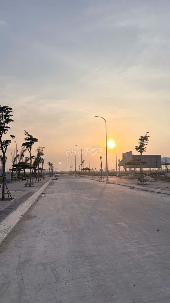 Đất nền sổ hồng riêng, thanh toán 700tr không đóng gì trong 2 năm