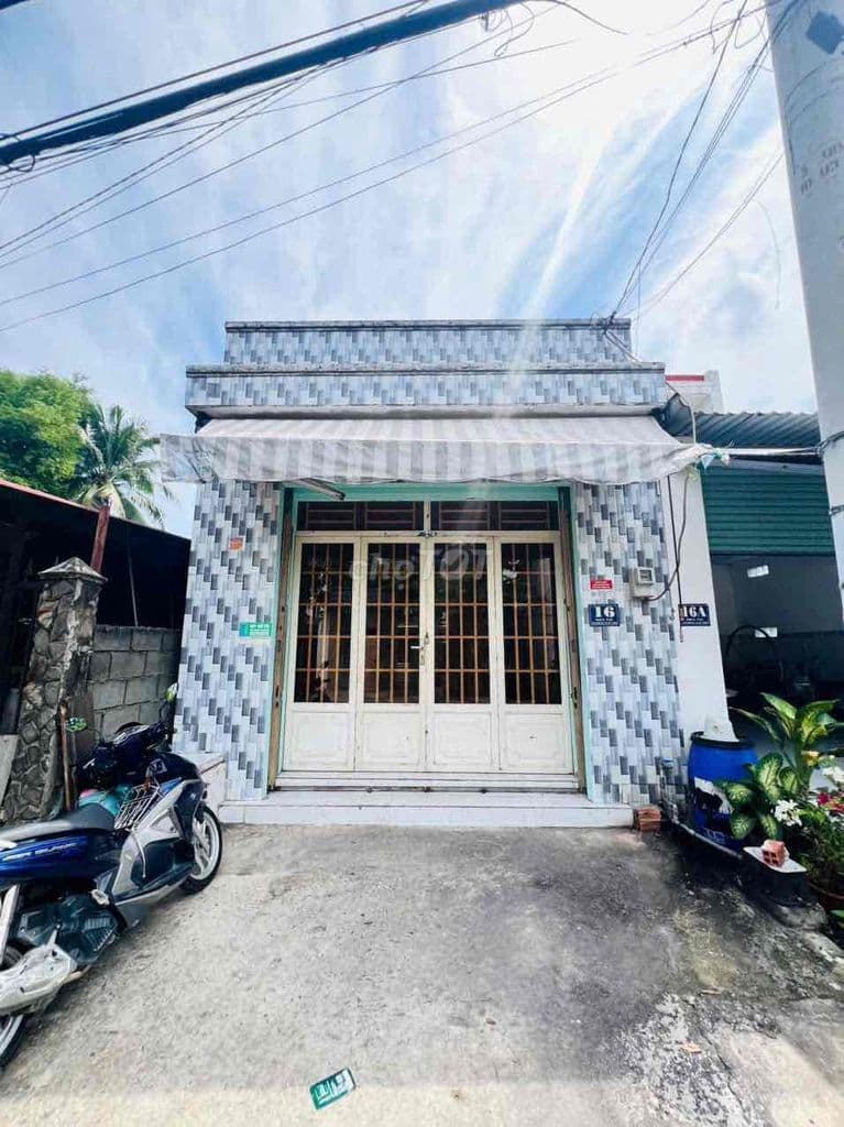 Cần bán nhà mặt tiền