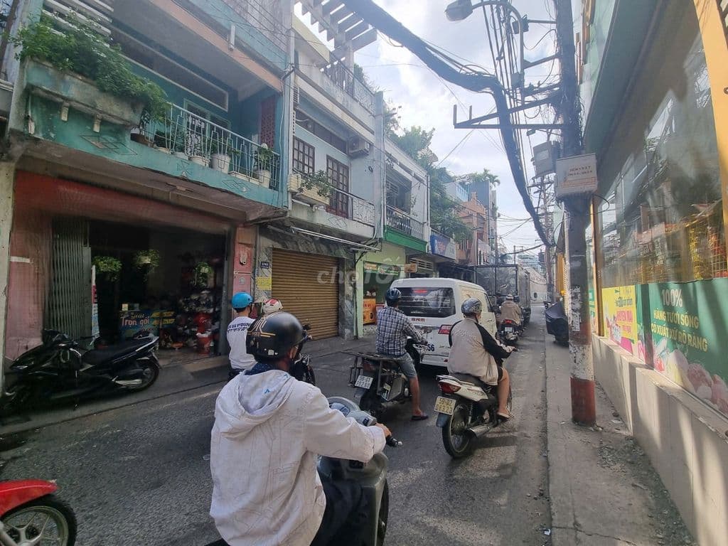 BÁN NHÀ 3 TẦNG MẶT TIỀN KINH DOANH VÕ THÀNH TRANG - Ảnh 2