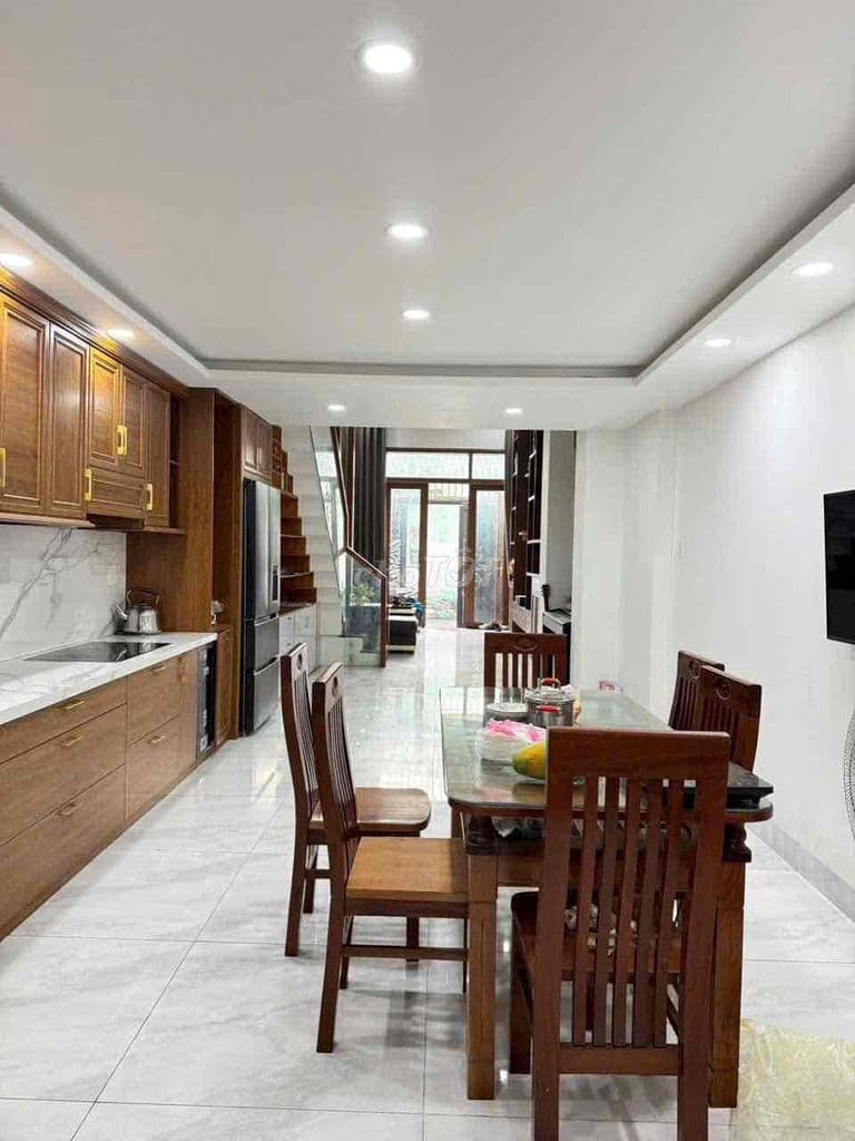Chính chủ cần bán nhà mới đẹp, để lại nội thất 73m2