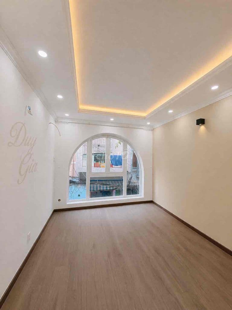 BÁN GẤP NHÀ ĐẸP 5 TẤM GIÁP Q1 TẠI Q4 GIÁ 6 TỈ 150 - Ảnh 3