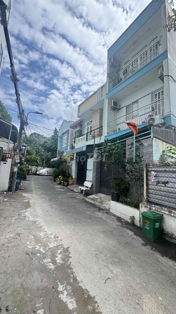 NHÀ 2TẦNG - TRUNG TÂM HIỆP PHÚ - Ảnh 3
