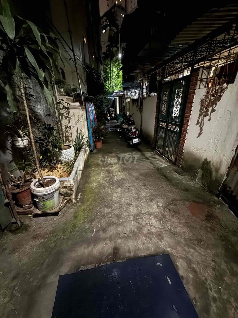 Trung Tâm Hai Bà Trưng - 10M ra oto -Nhà nhỏ tiền