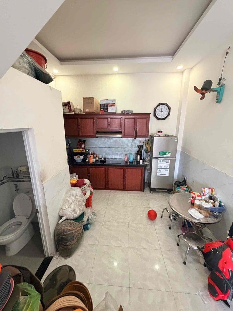 Bán nhà 4x11m, 2 lầu, 3pn, hẻm xe hơi thông, 1/ NVQ, ĐHT, Q12 - Ảnh 3