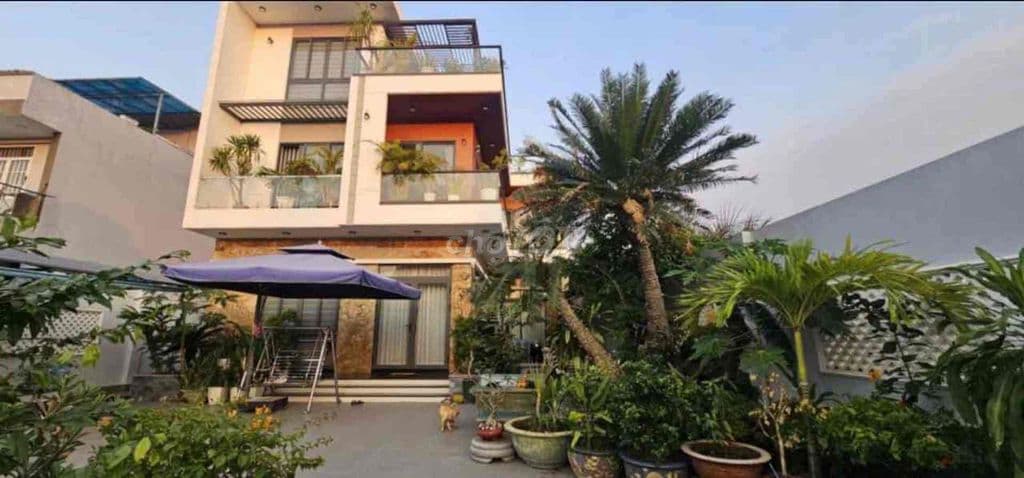 SIÊU BIỆT THỰ STYLE CHÂU ÂU HƠN 300m2 CHỢ XTT HÓC MÔN - Ảnh 2