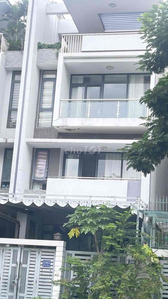 Người bạn nhờ bán